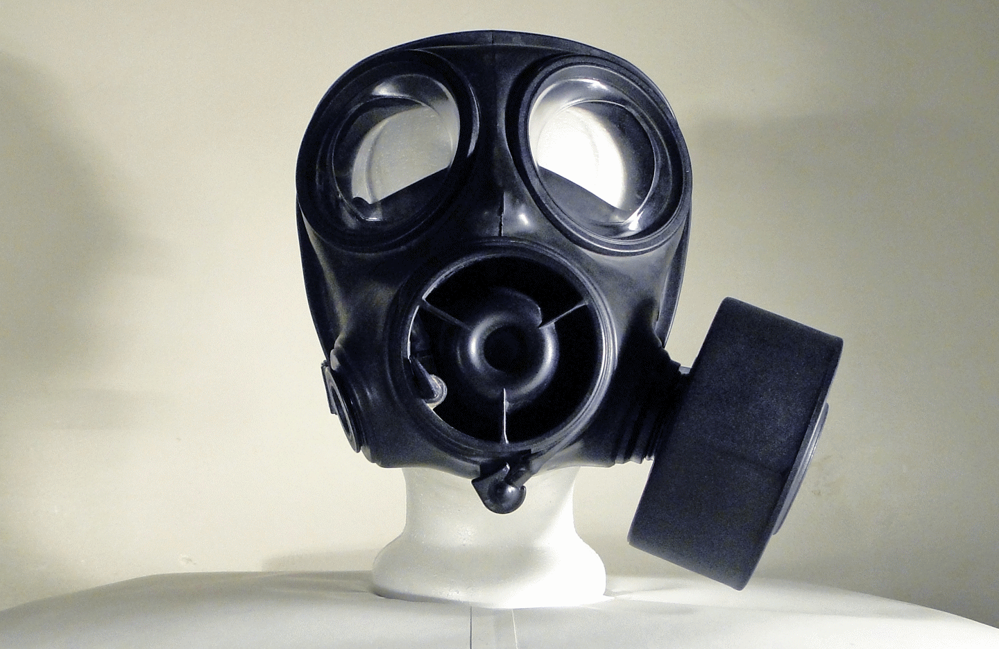 avon s10 gas mask for sale